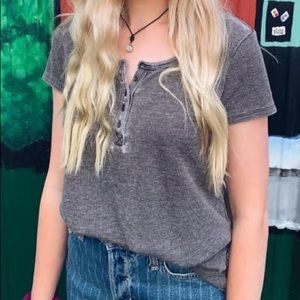 American Eagle top